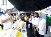 Pastikan Distribusi Aman Gubernur Yulius Tinjau Pelaksaaan Gerakan Pangan Murah di Kabupaten-Kota