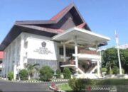 Kerugian Negara Hampir Rp 686 Juta, DJP Suluttenggomalut Serahkan Tersangka Kasus Pajak ke Kejari Palu