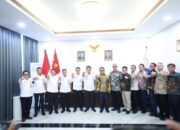 Gubernur Yulius Selvanus Bergerak Cepat: Kawal Program Listrik Perdesaan, Terangi 96 Lokasi & 3 PLTS di Kepulauan