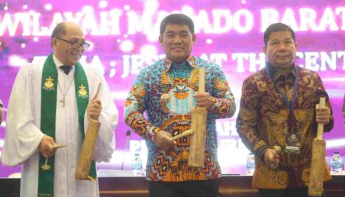 SMSI ke-82 GMIM Dibuka, Yulius Selvanus Soroti Tantangan Gereja di Tengah Perubahan Zaman